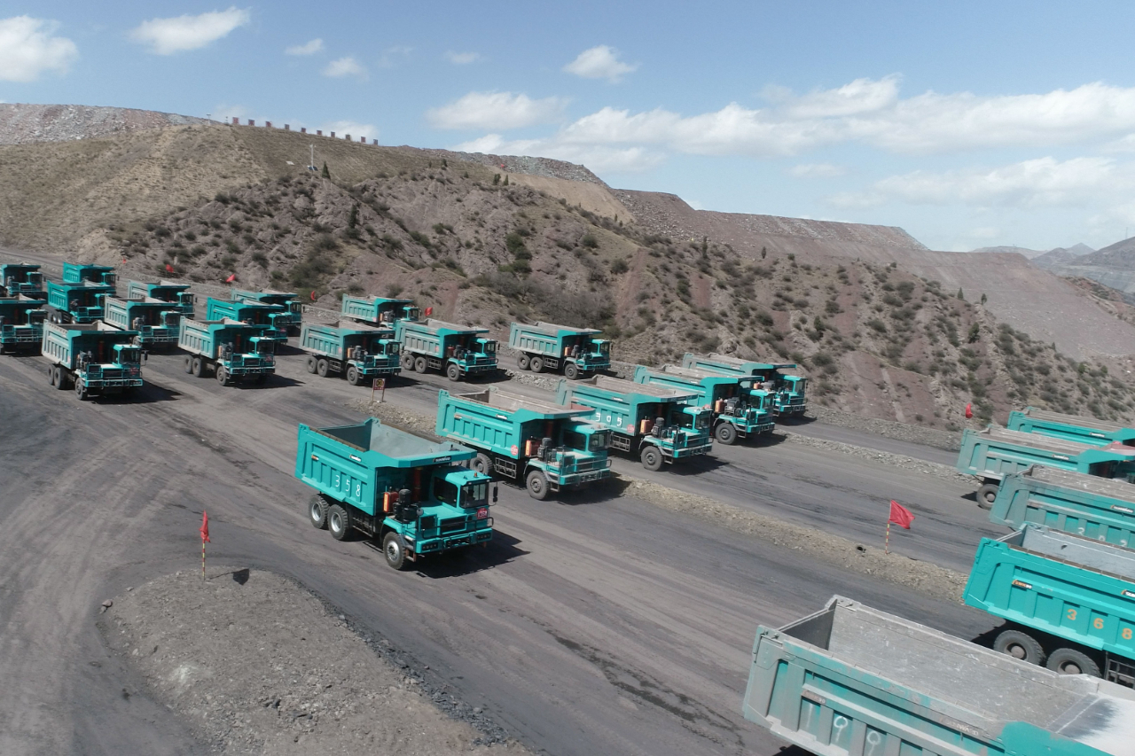 图集 | “米兰网址绿”满矿山!米兰网址智能矿山成套装备实力“亮剑”