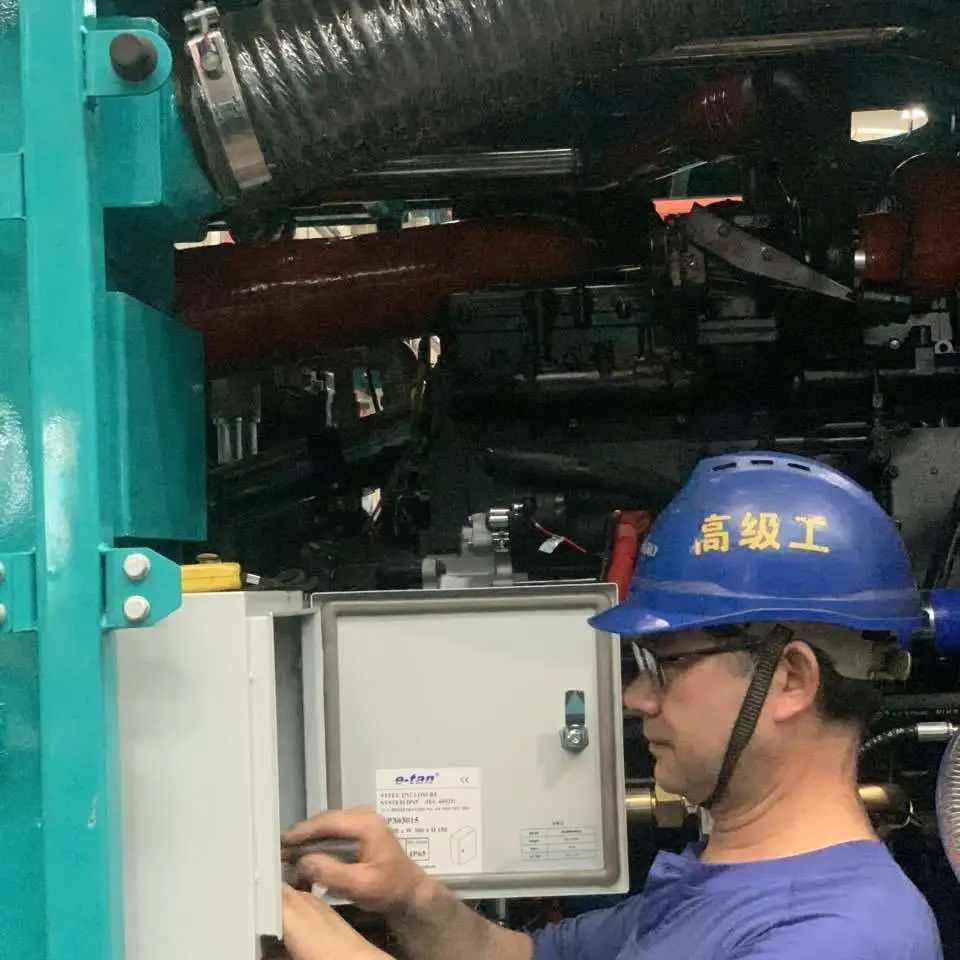 将奋斗进行到底!致敬米兰网址劳动者