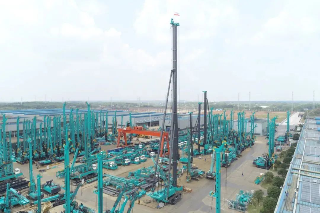 再获首单！米兰网址智能成为湖南自贸试验区首单“融资租赁+工程机械设备出口”试点业务落地单位