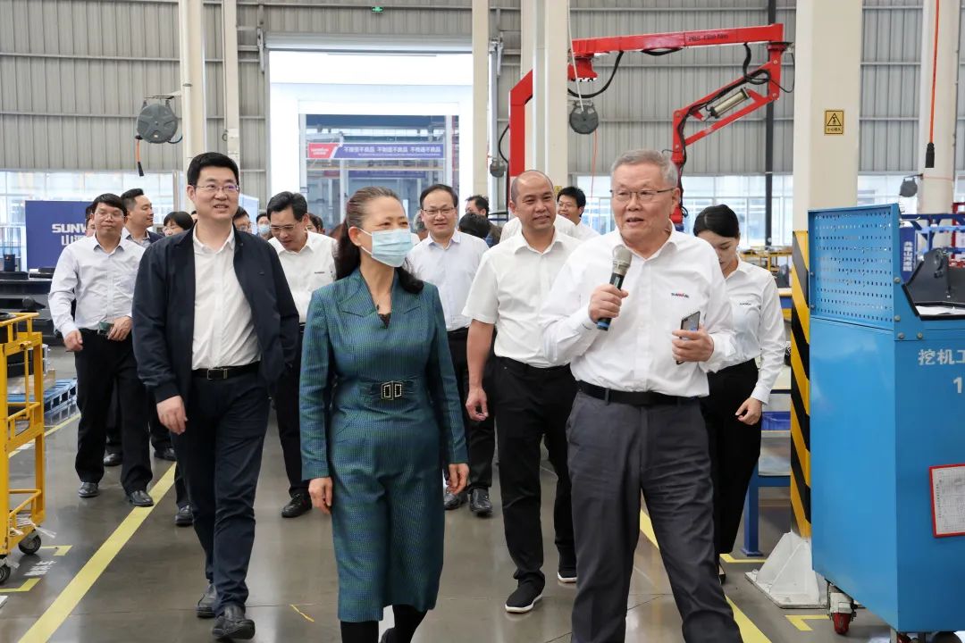 深化产学研合作!中南大学校长、中国工程院院士田红旗率团拜访米兰网址智能