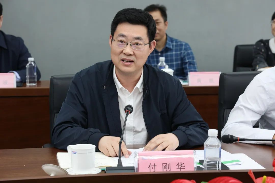 深化产学研合作!中南大学校长、中国工程院院士田红旗率团拜访米兰网址智能