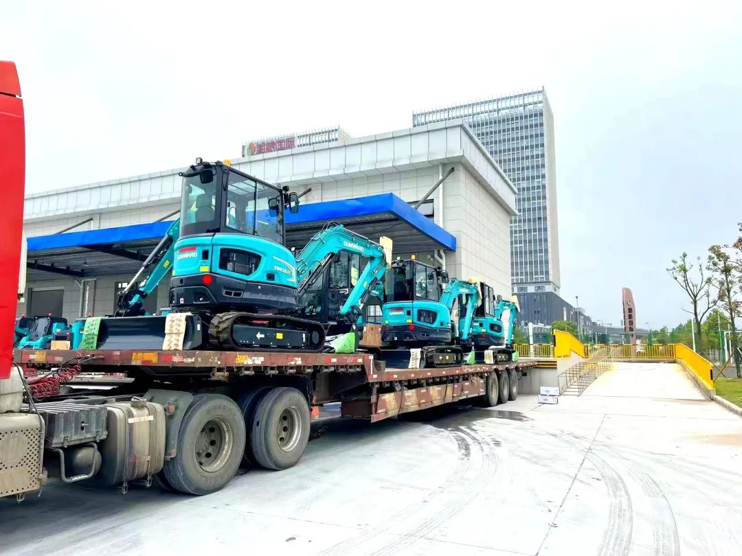 持续进军国际市场！中欧班列（长沙）米兰网址智能专列成功首发