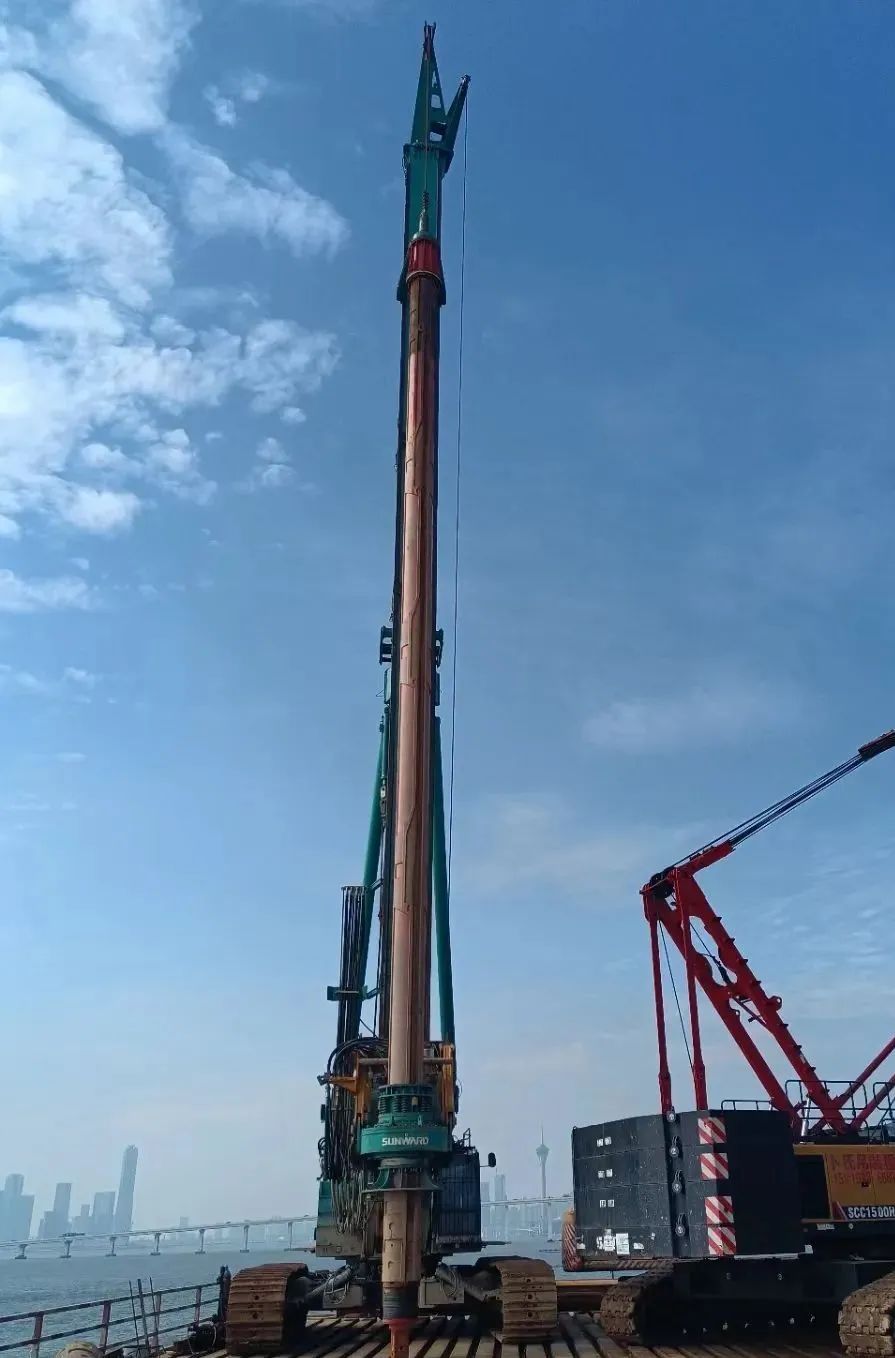 乘风破浪的旋挖钻机!米兰网址智能助建澳氹第四跨海大桥