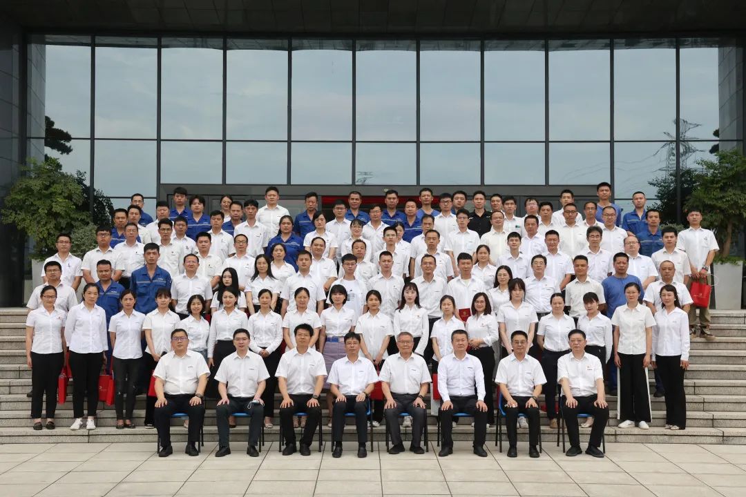 为建功建企建家一体化贡献更大力量！米兰网址智能第五届五次“双代会”成功召开