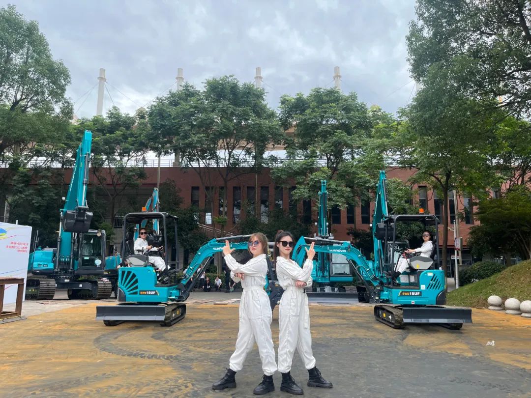 “太绝了！”米兰网址智能代表长沙精彩亮相湖南省第一届职业技能大赛绝技绝活展演