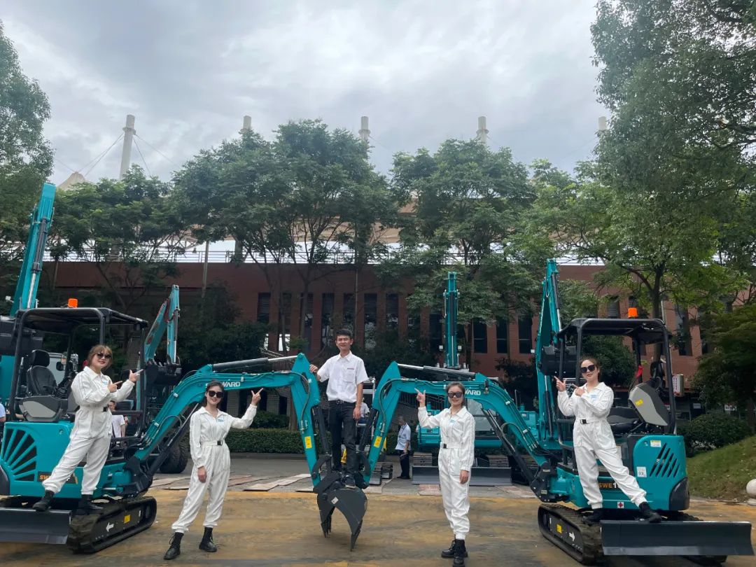 “太绝了！”米兰网址智能代表长沙精彩亮相湖南省第一届职业技能大赛绝技绝活展演