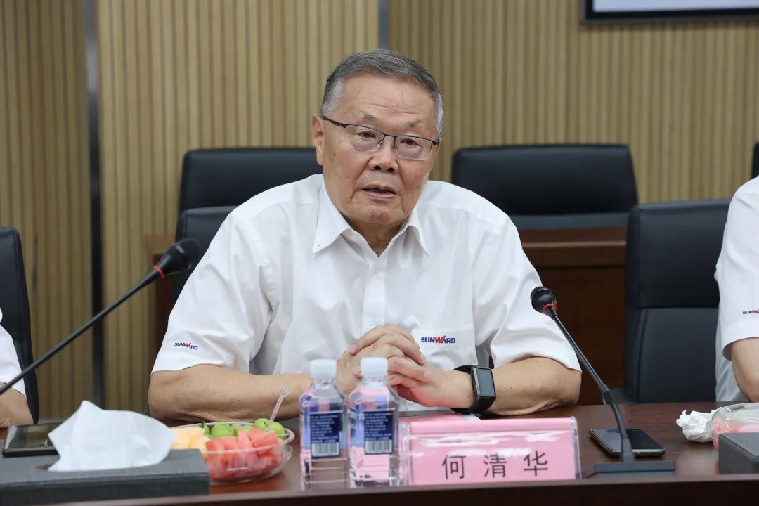 紫金矿业集团党委书记、董事长陈景河莅临米兰网址智能考察交流