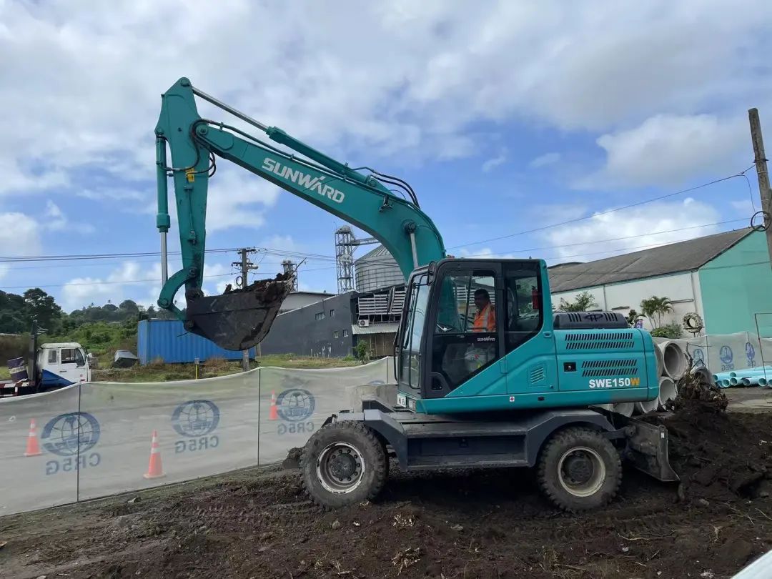 “米兰网址绿”迈向南太平洋岛，米兰网址智能轮挖助力斐济基础设施建设