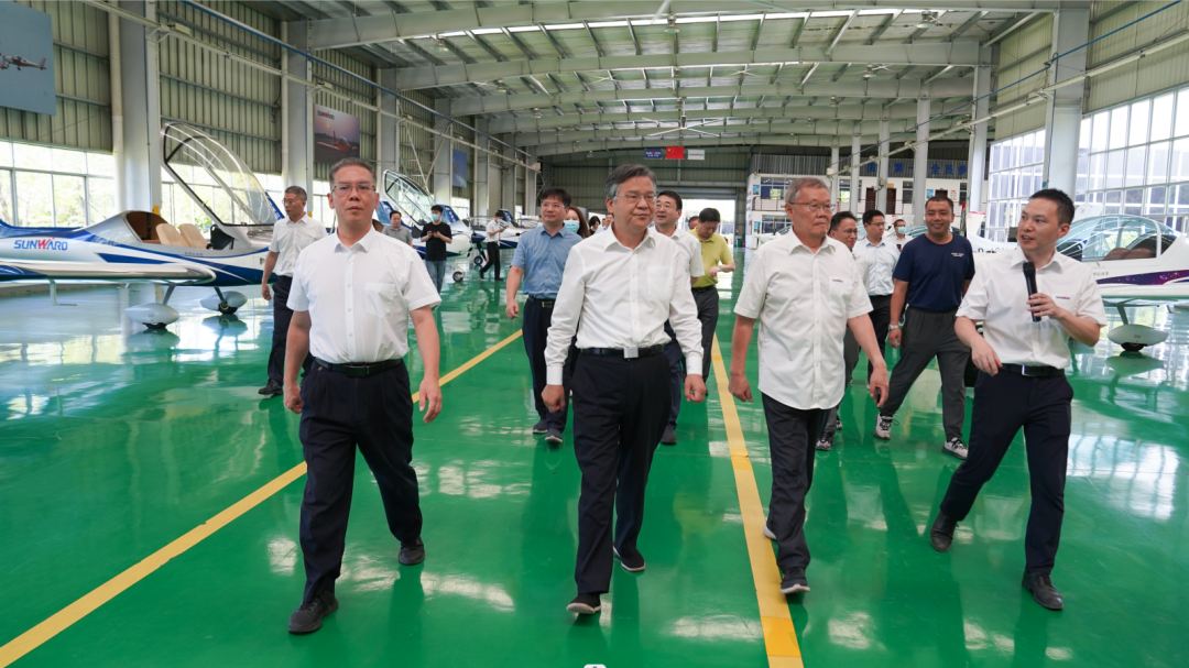 湖南省委常委、常务副省长李殿勋一行考察调研米兰网址科技