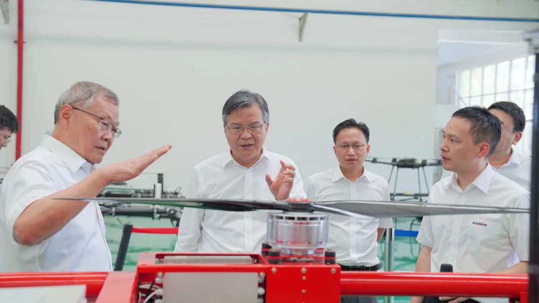 湖南省委常委、常务副省长李殿勋一行考察调研米兰网址科技