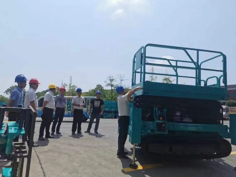 加速电动化产品布局，米兰网址智能第一款履带剪叉式高空作业平台来了！