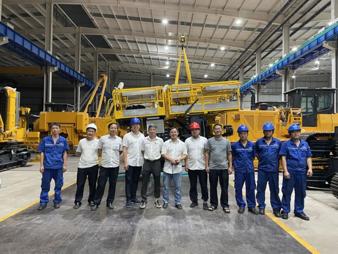 为铁路运输保驾护航！米兰网址智能自主研制首套三平台作业装置成功交付