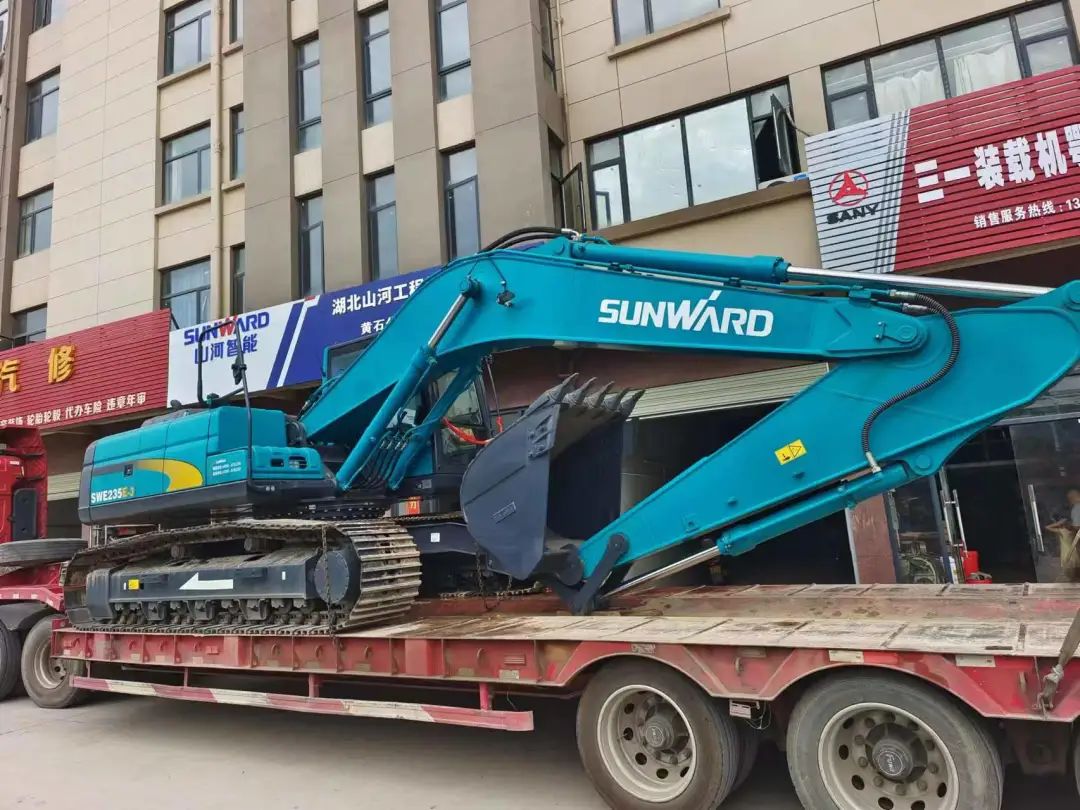 全款拿下！米兰网址智能挖掘机奔赴工地一线