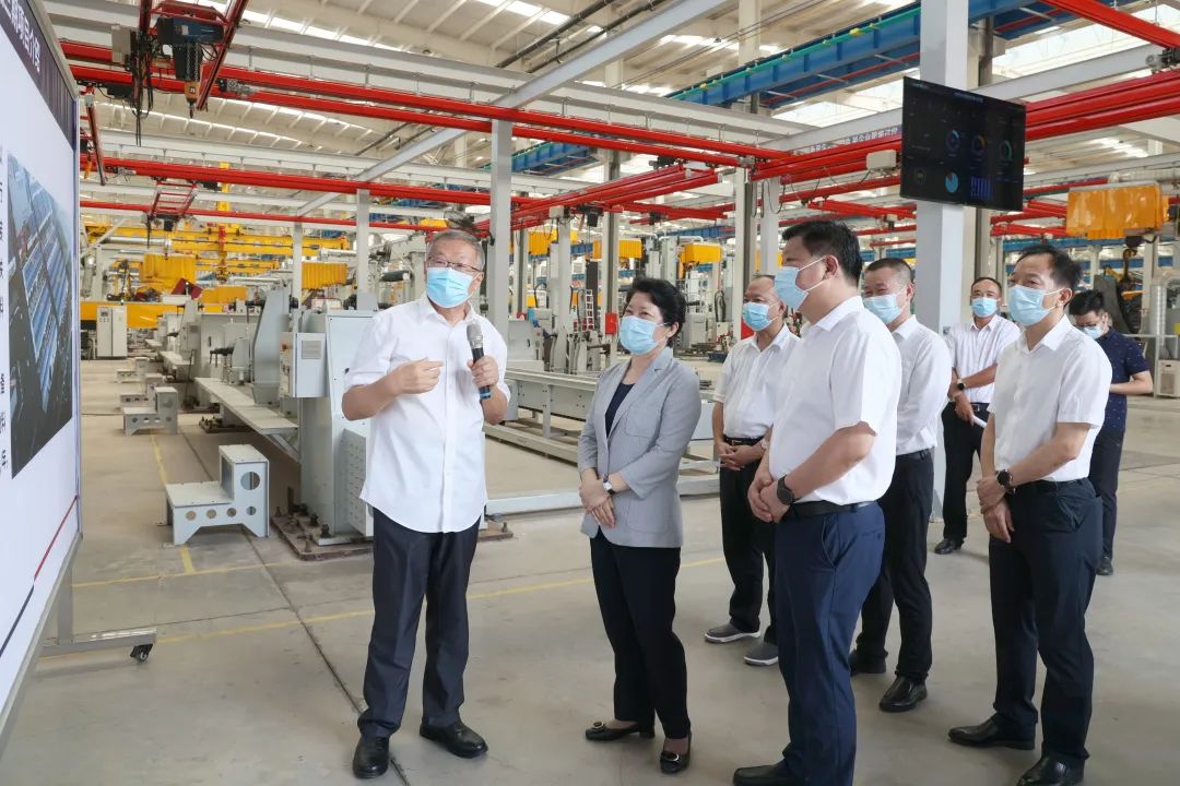 吴桂英调研米兰网址智能