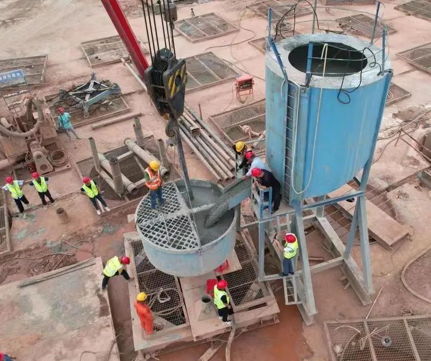 超级“桩”备实力亮剑！米兰网址智能携手武汉乐成建设攻克燕矶长江大桥复杂地层施工难题