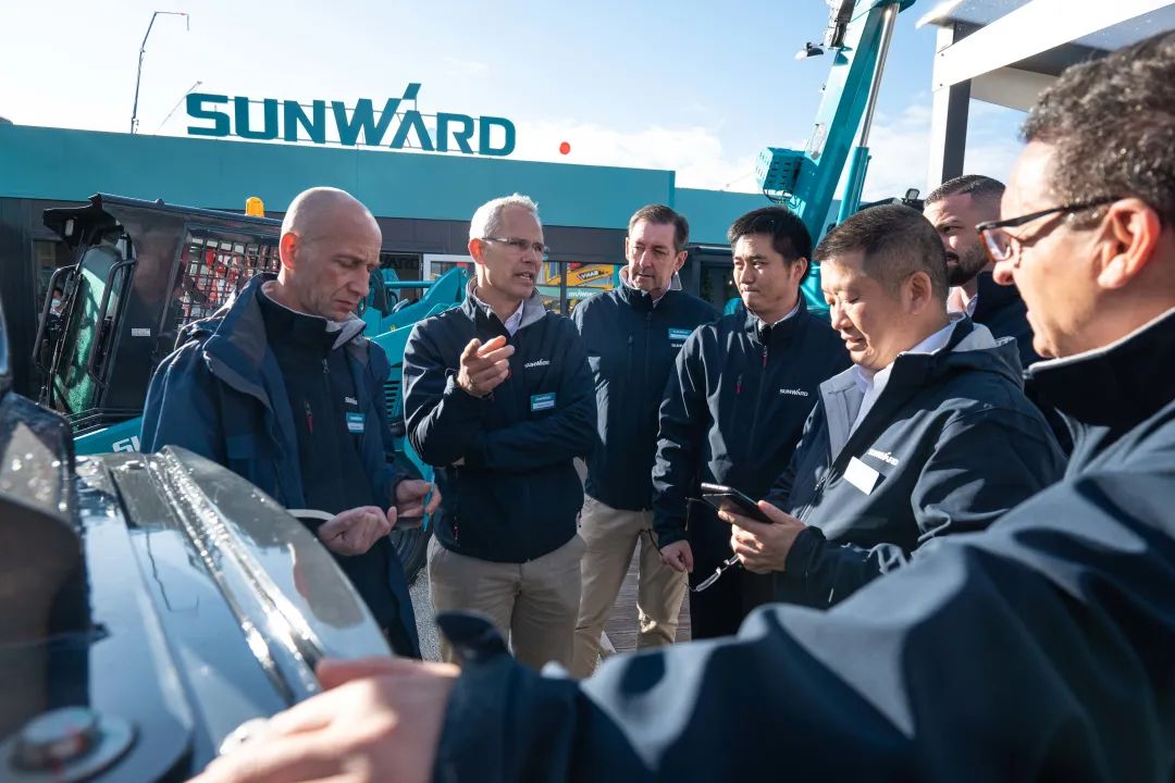 Bauma 2022 | 一组火热现场图带您重温米兰网址智能德国宝马展之旅