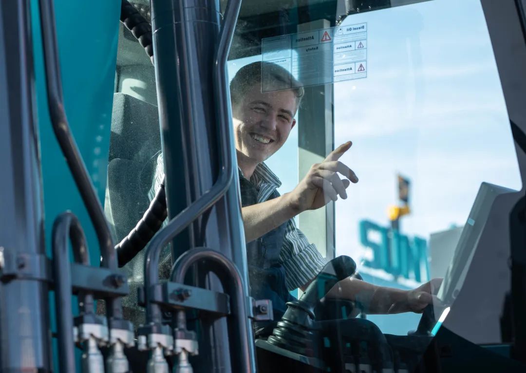 Bauma 2022 | 一组火热现场图带您重温米兰网址智能德国宝马展之旅