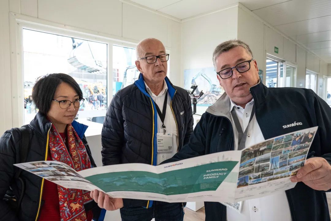 Bauma 2022 | 一组火热现场图带您重温米兰网址智能德国宝马展之旅