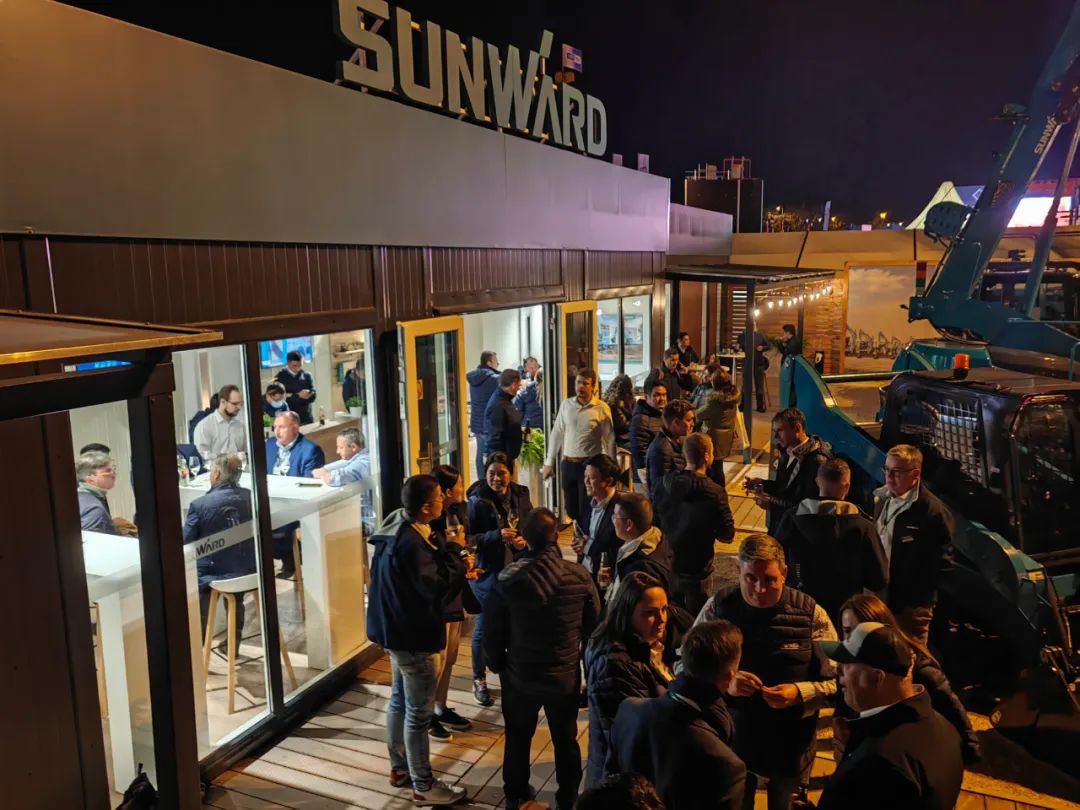 Bauma 2022 | 一组火热现场图带您重温米兰网址智能德国宝马展之旅