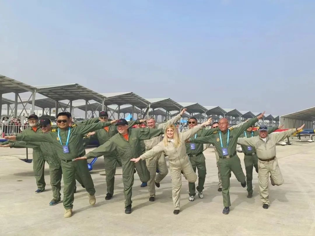 逆势飞翔!米兰网址航空携手合作伙伴亮相2022南昌飞行大会