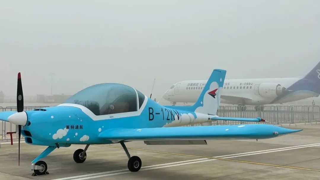 逆势飞翔!米兰网址航空携手合作伙伴亮相2022南昌飞行大会