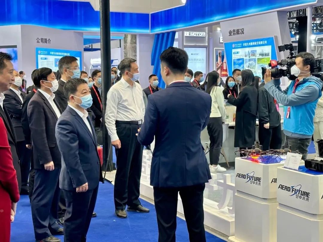 逆势飞翔!米兰网址航空携手合作伙伴亮相2022南昌飞行大会