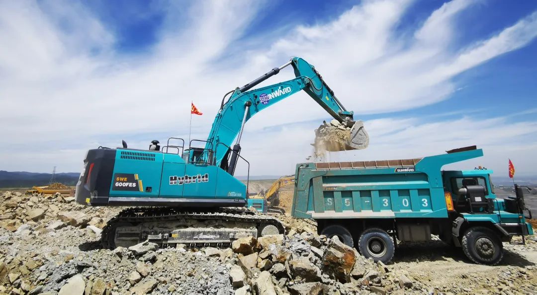 为实现“双碳”目标贡献力量！米兰网址智能混合动力挖掘机项目入围又一全国重要赛事总决赛
