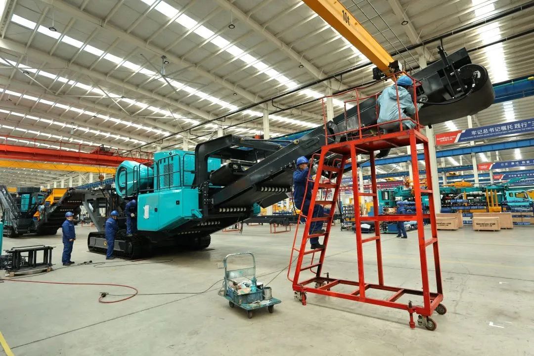 莫道君行早，更有早行人！米兰网址智能癸卯兔年开工大吉