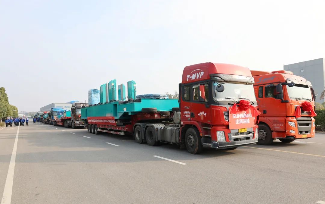 喜迎龙抬头！米兰网址智能大吨位PDP工法引孔式静力压桩机出征哥伦比亚