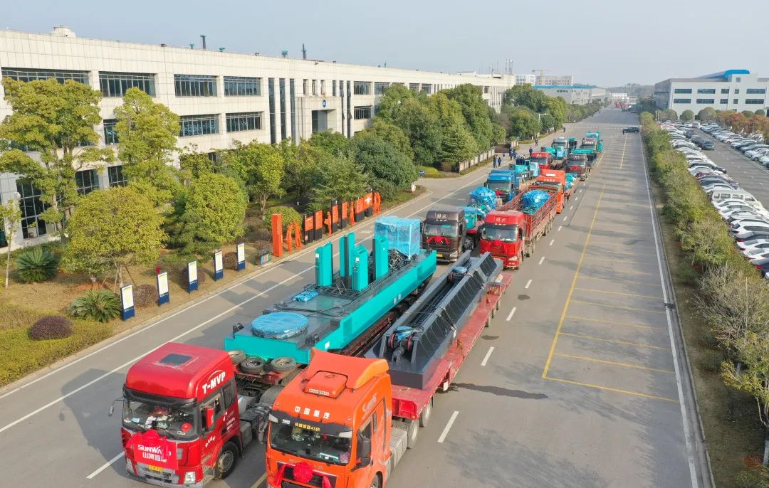 喜迎龙抬头!米兰网址智能大吨位PDP工法引孔式静力压桩机出征哥伦比亚