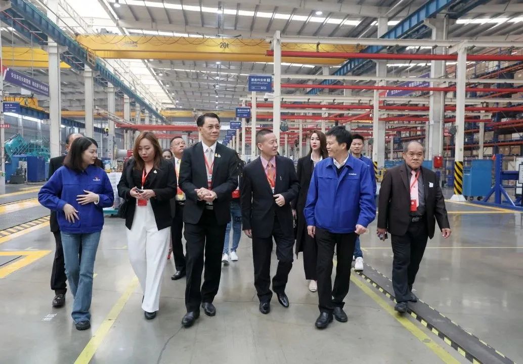 泰国代表团到访米兰网址智能