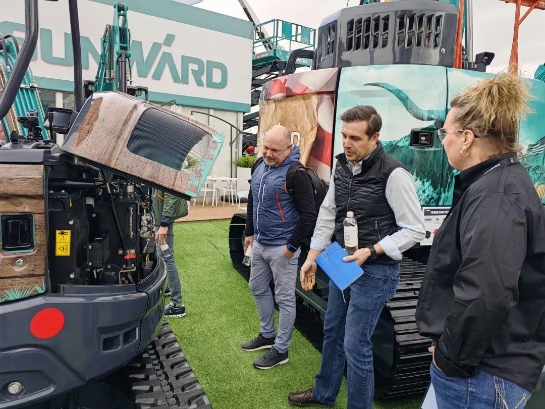 拉展直播 | “狂飙”美国！米兰网址智能向世界展示中国制造硬实力