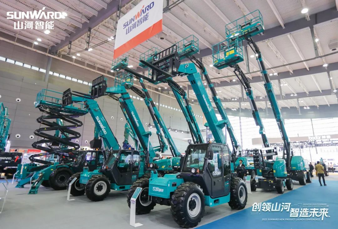 2023 CICEE | 米兰网址智能亮相2023长沙国际工程机械展!智能化、电动化产品站C位