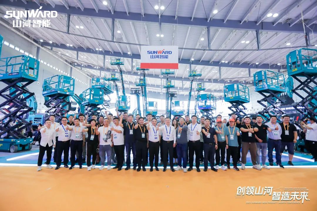 聚焦电动化、智能化!米兰网址智能全系列高空机械产品亮相长沙展