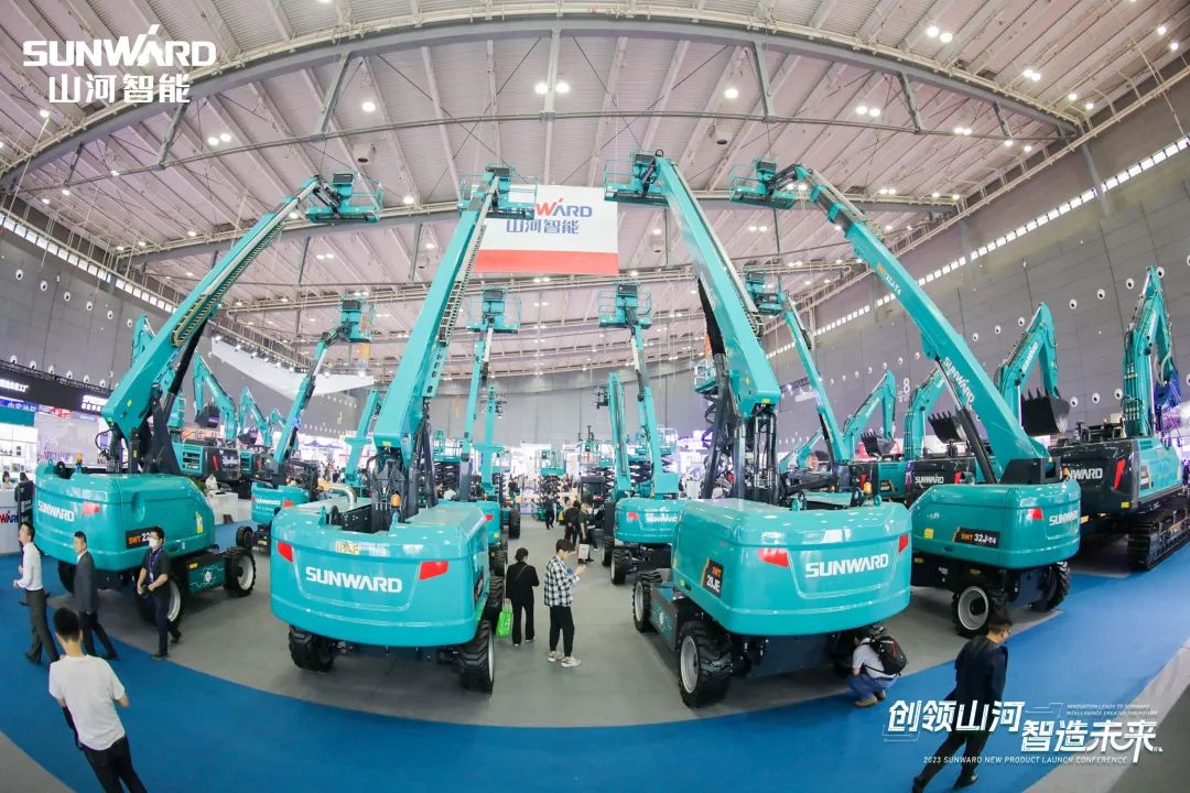 聚焦电动化、智能化!米兰网址智能全系列高空机械产品亮相长沙展