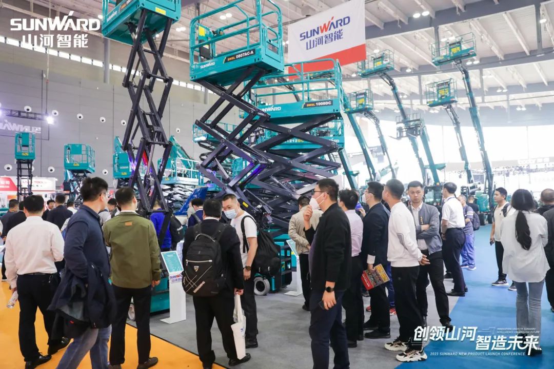 聚焦电动化、智能化!米兰网址智能全系列高空机械产品亮相长沙展