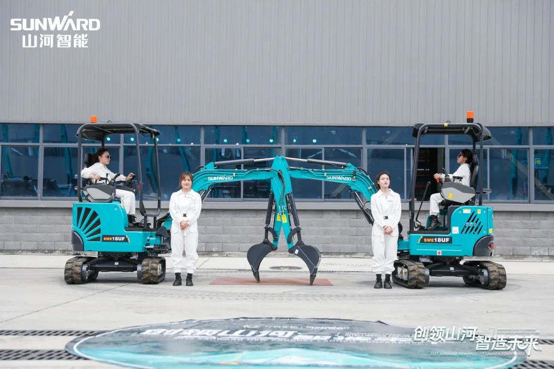 精品出击、互动不断!米兰网址智能F系列挖掘机闪耀长沙展