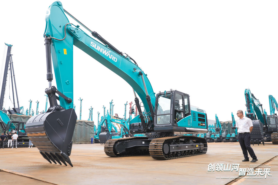 精品出击、互动不断!米兰网址智能F系列挖掘机闪耀长沙展