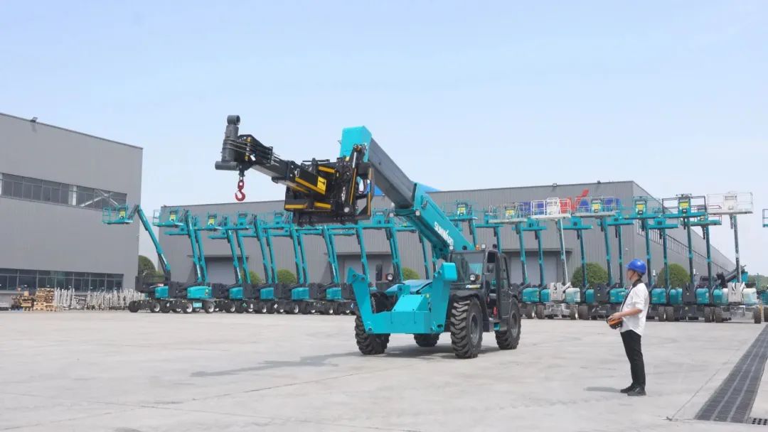 独家定制!米兰网址智能油缸更换机器人顺利下线