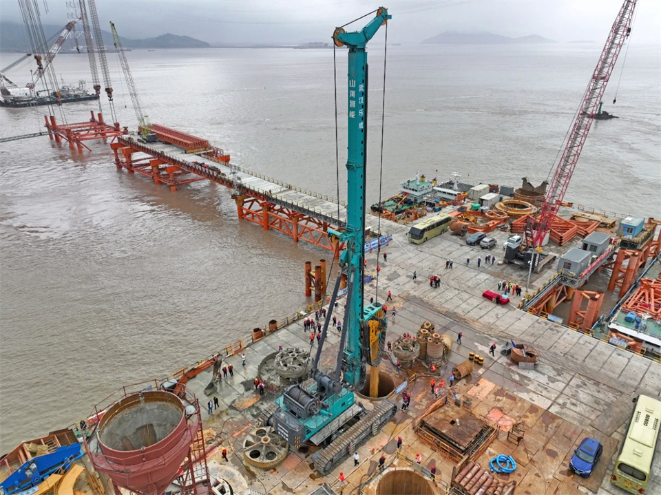 两项单冠,行业唯一!米兰网址智能两款桩工产品同获制造业单项冠军