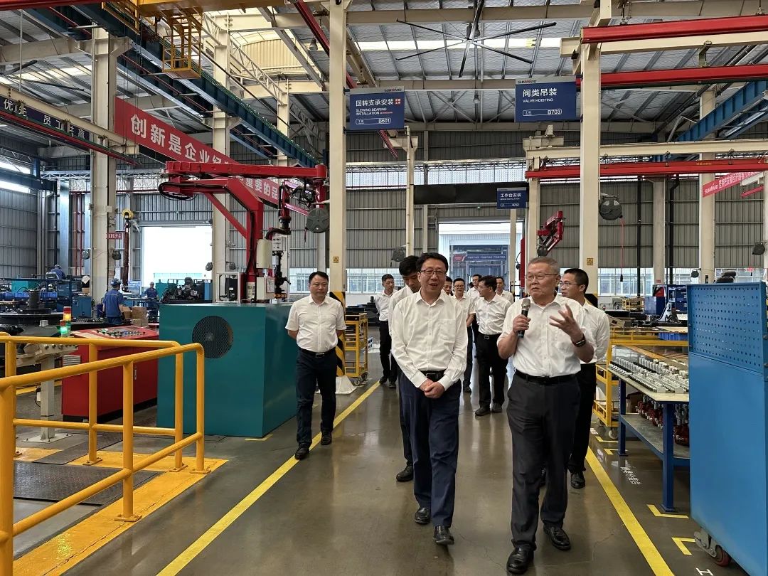 中国联通集团副总经理梁宝俊到访米兰网址智能