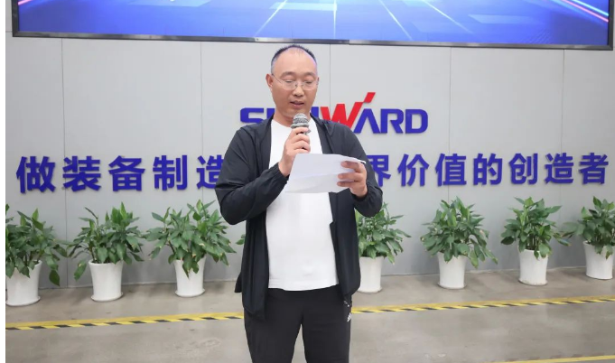 助力“双碳”、绿动未来！米兰网址智能增程式电动旋挖钻机、液压混合动力旋挖钻机齐交付