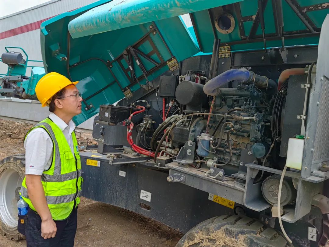 倾听客户心声！米兰网址智能高空机械“服务万里行”走进东北