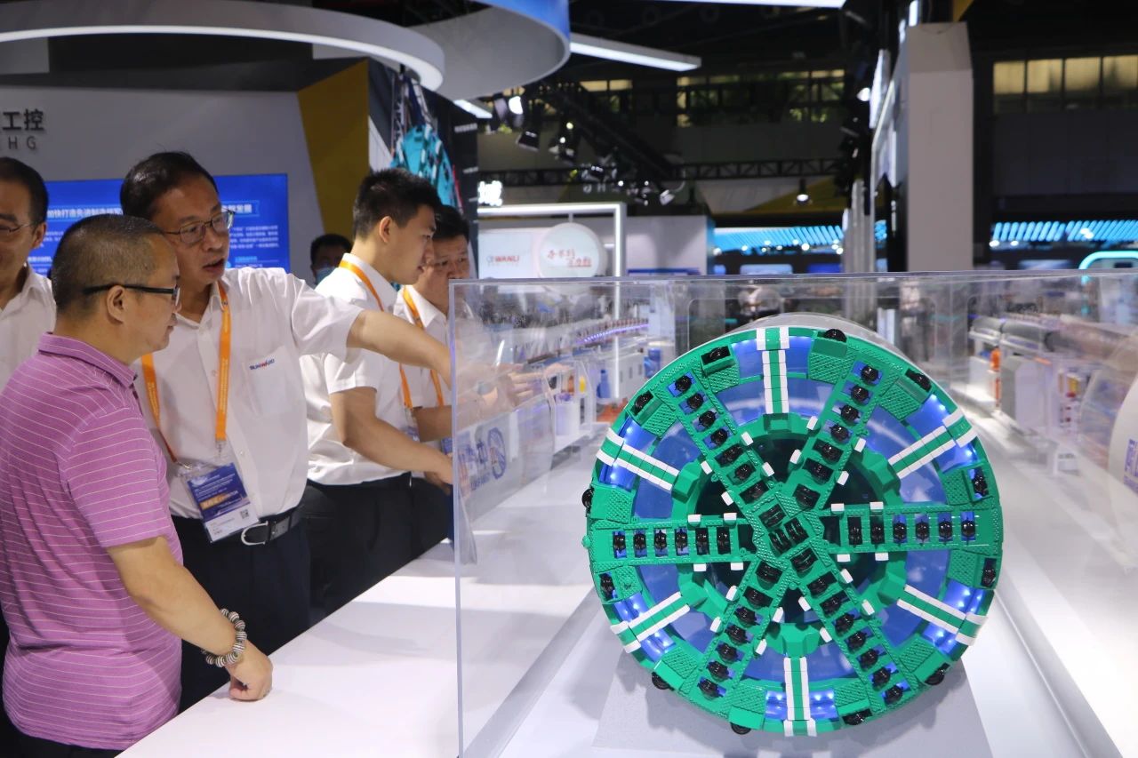 中铁米兰网址亮相首届广州大湾区国际轨道交通产业发展论坛暨展览会