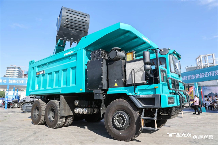 “矿”世无双,纵横丝路!米兰网址智能亮相第十三届新疆国际矿业与装备博览会