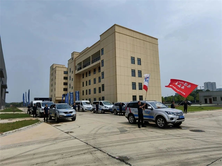 热情似火，服务加码！米兰网址智能基础装备服务万里行为您保驾护航