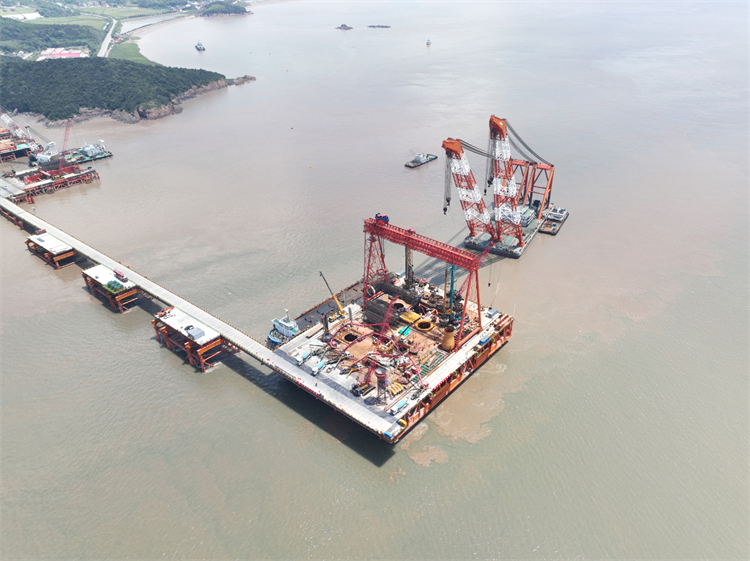 捷报！米兰网址智能完成“全球最大”6.3米直径旋挖桩成孔成桩