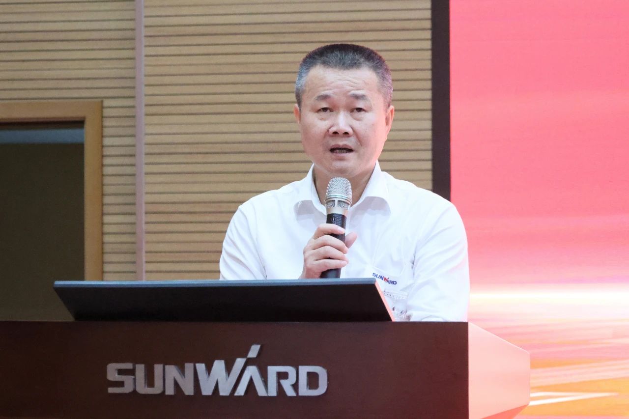 强信心 聚合力 共建美好家园——庆祝米兰网址智能成立24周年表彰大会隆重召开