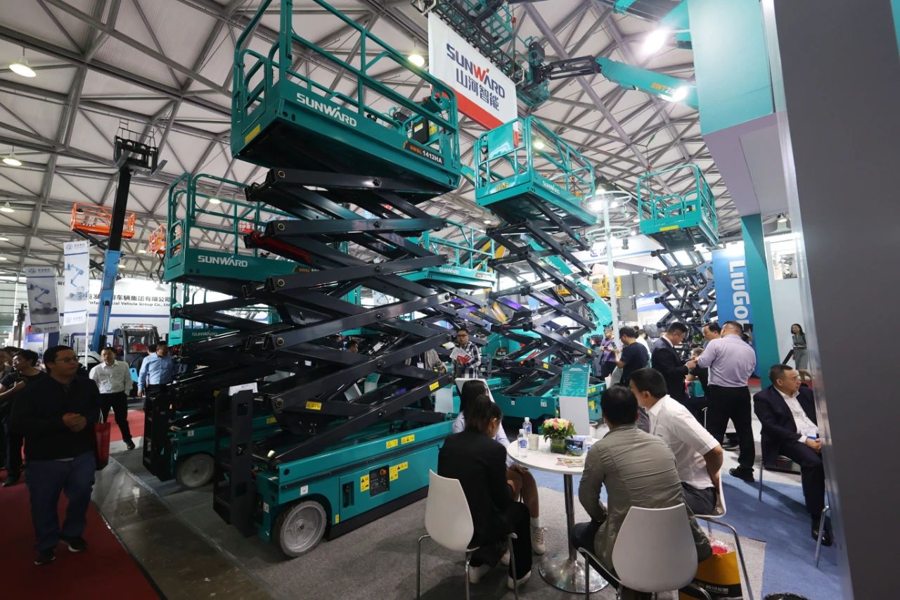 精品出击，闪耀魔都！米兰网址智能全系列高空机械亮相2023亚洲国际高空展