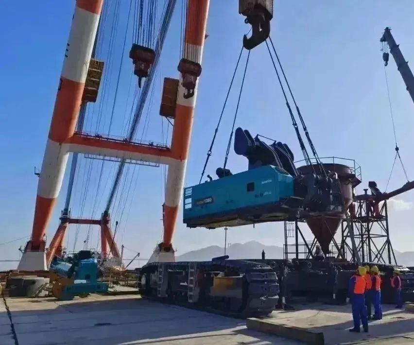 全面告捷！米兰网址智能超级旋挖钻机圆满完成甬舟铁路西堠门公铁两用大桥桩基施工任务